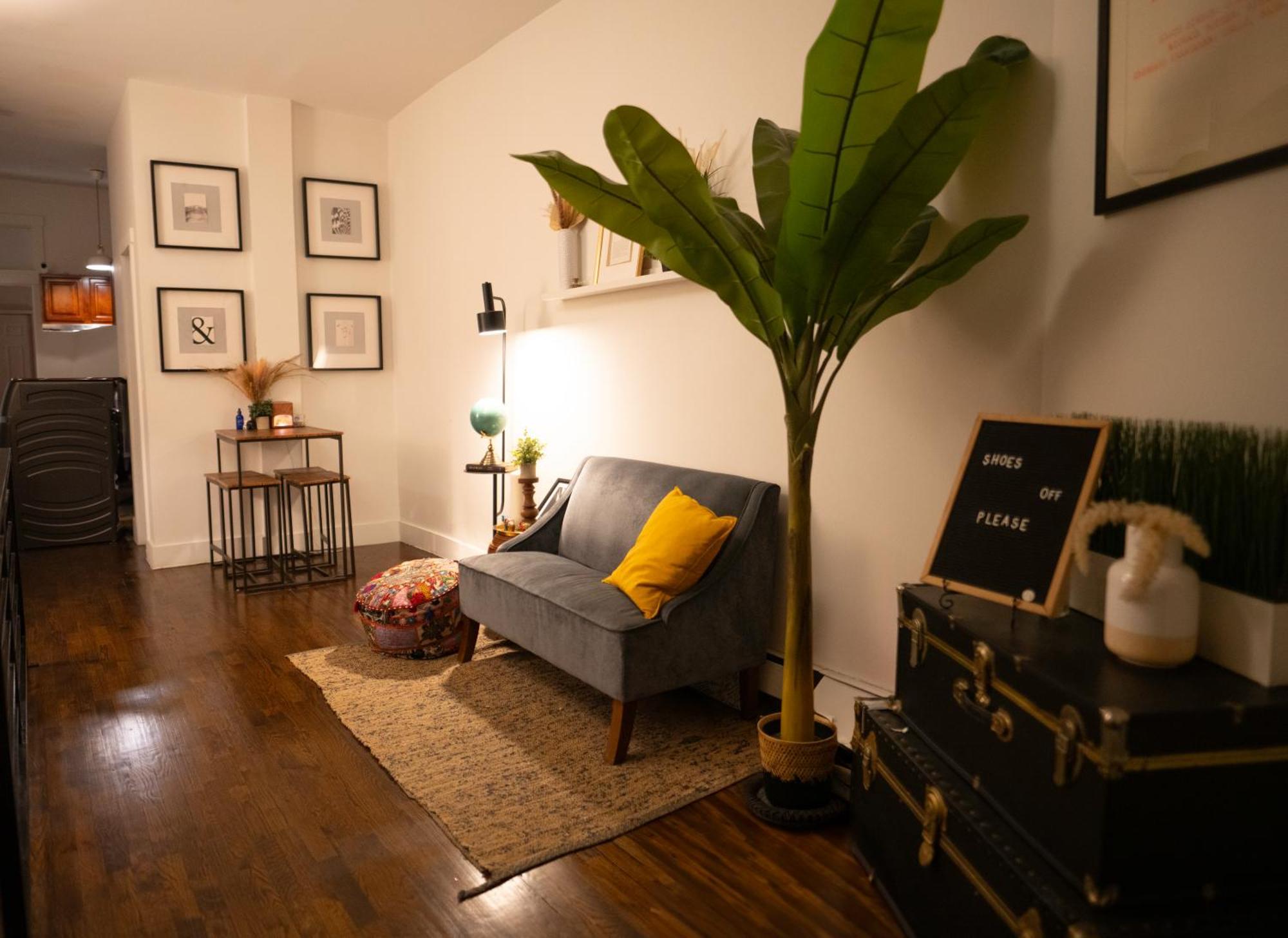 Private With Private Bathroom And Backyard Habitación en casa particular Nueva York